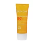 ضد آفتاب SPF50 فاقد چربی اسکین وان مناسب پوست مختلط تا چرب
