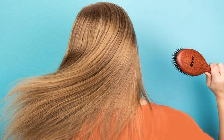 آیا بیوتین به جلوگیری از ریزش مو کمک می کند؟